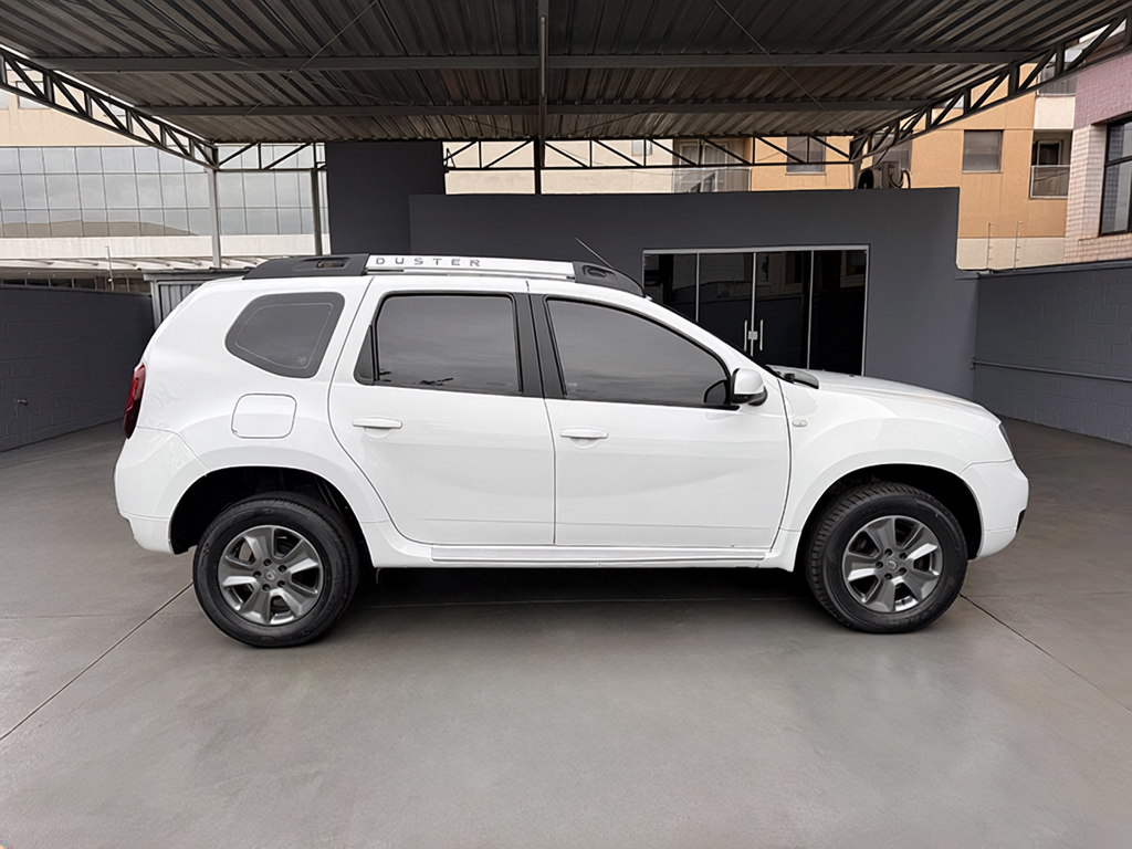 RENAULT DUSTER