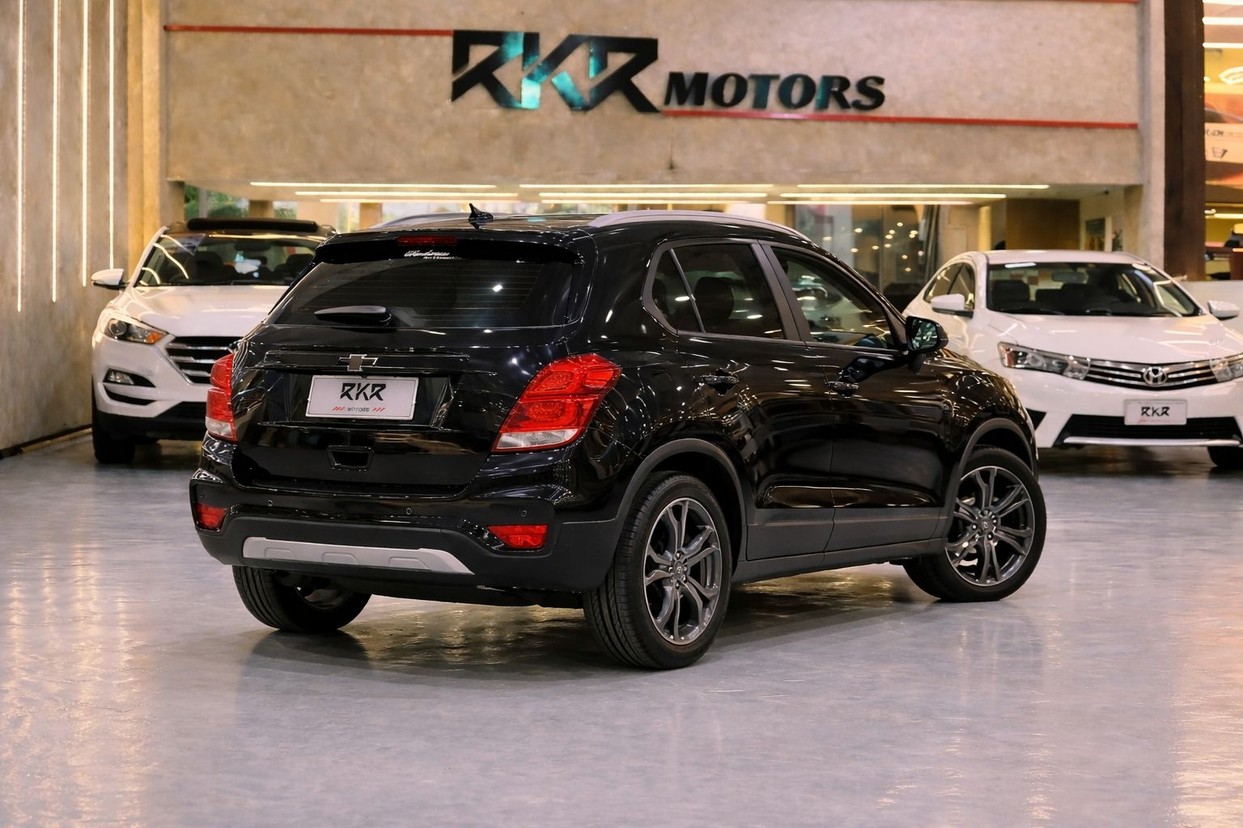 CHEVROLET TRACKER