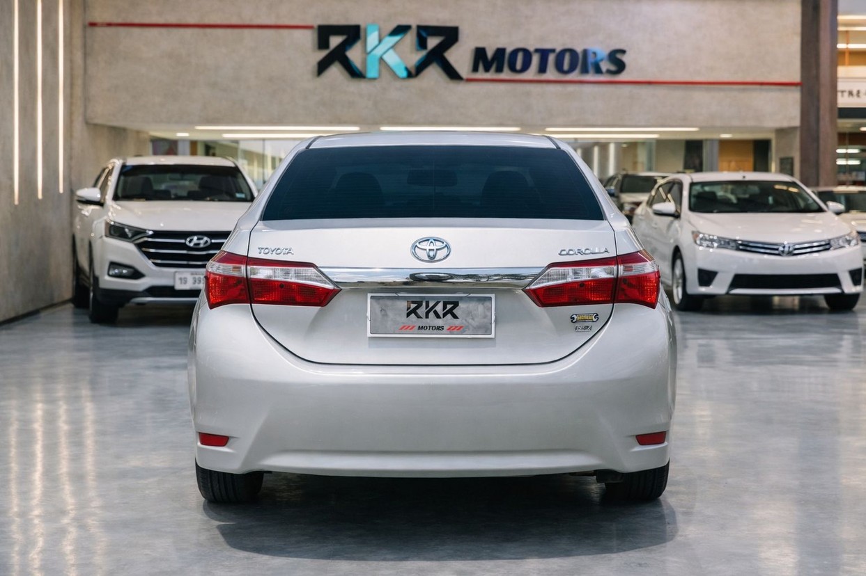 TOYOTA COROLLA