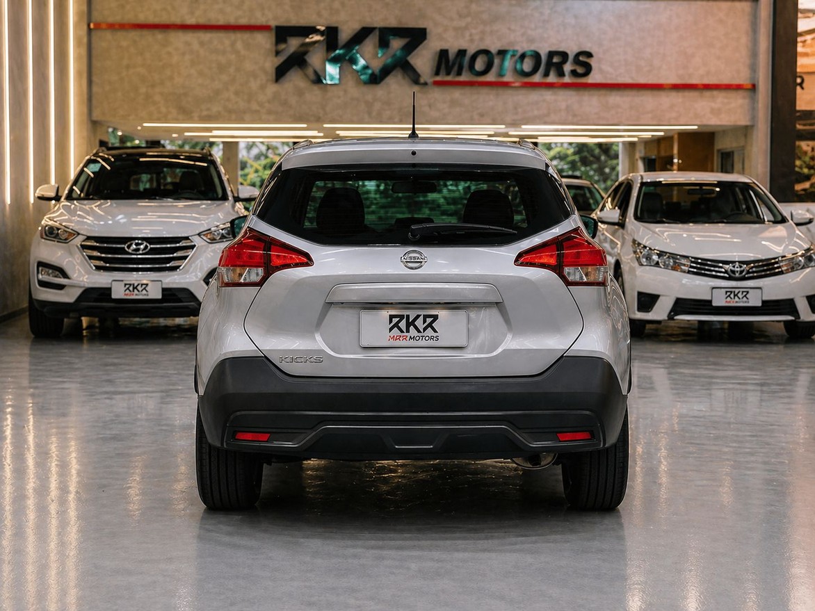 NISSAN KICKS
