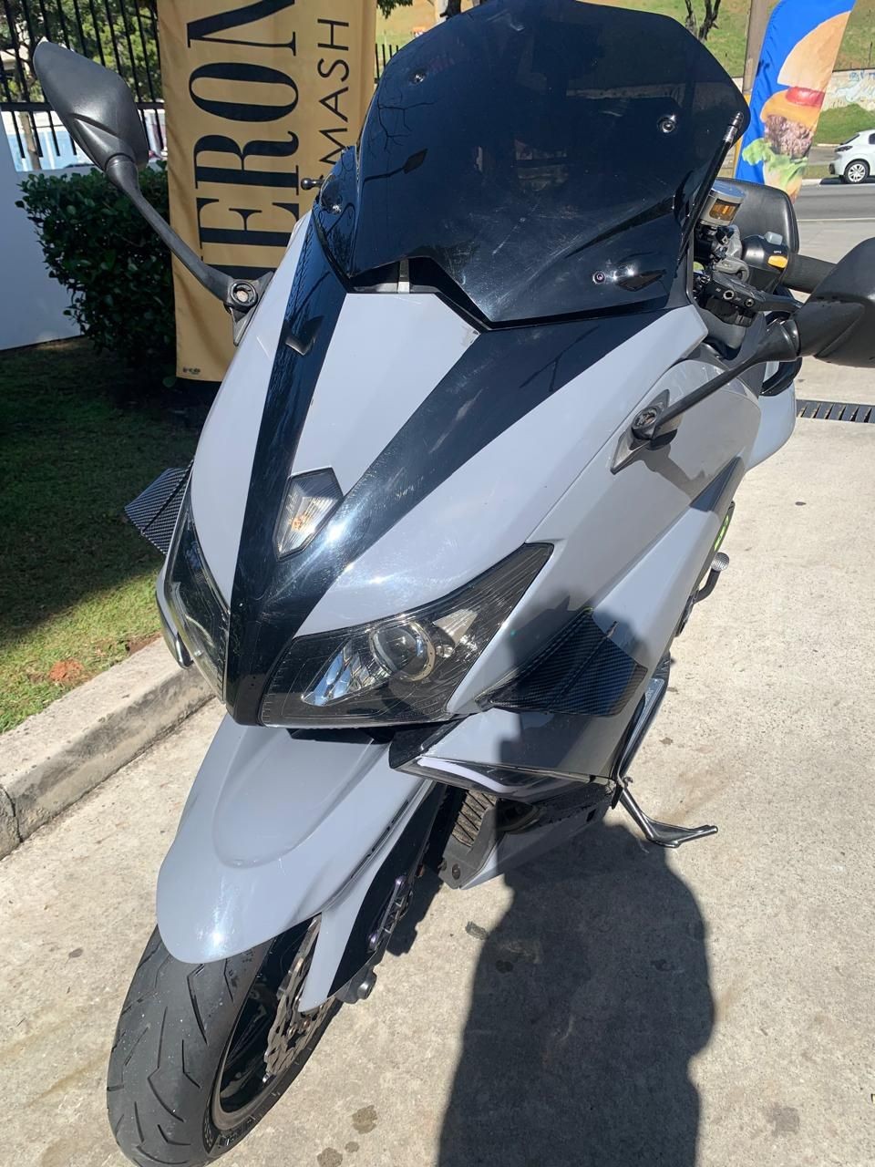 YAMAHA TMAX ABS