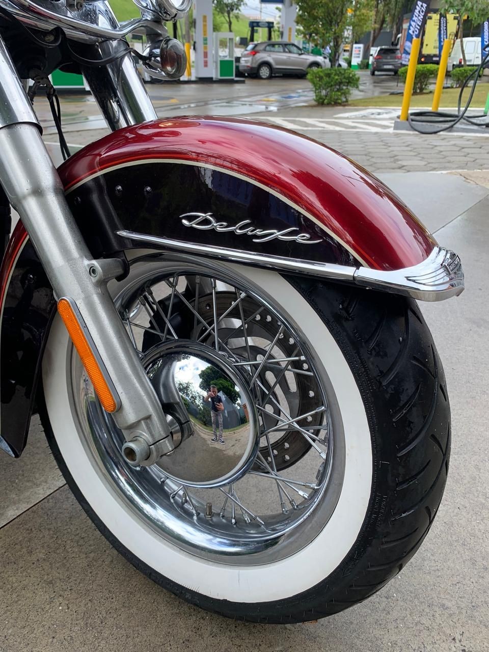 HARLEY-DAVIDSON SOFTAIL DELUXE