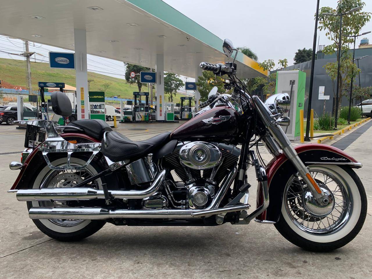 HARLEY-DAVIDSON SOFTAIL DELUXE