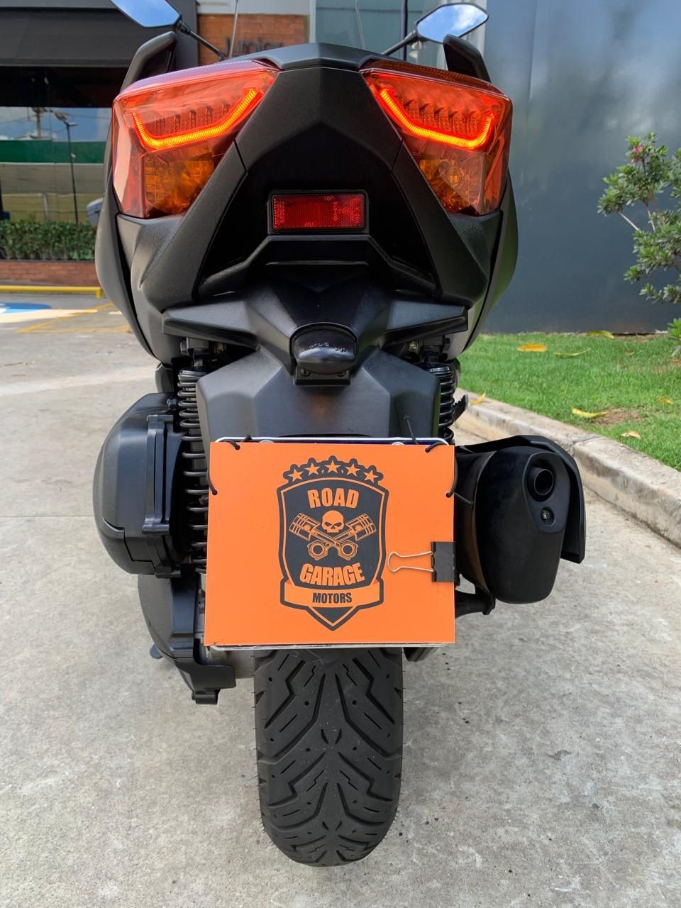 YAMAHA XMAX ABS
