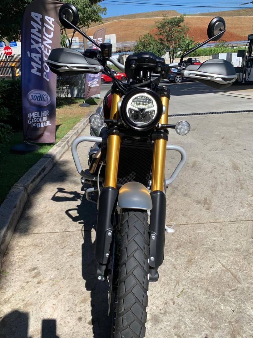 TRIUMPH BONNEVILLE SCRAMBLER 1200 XE