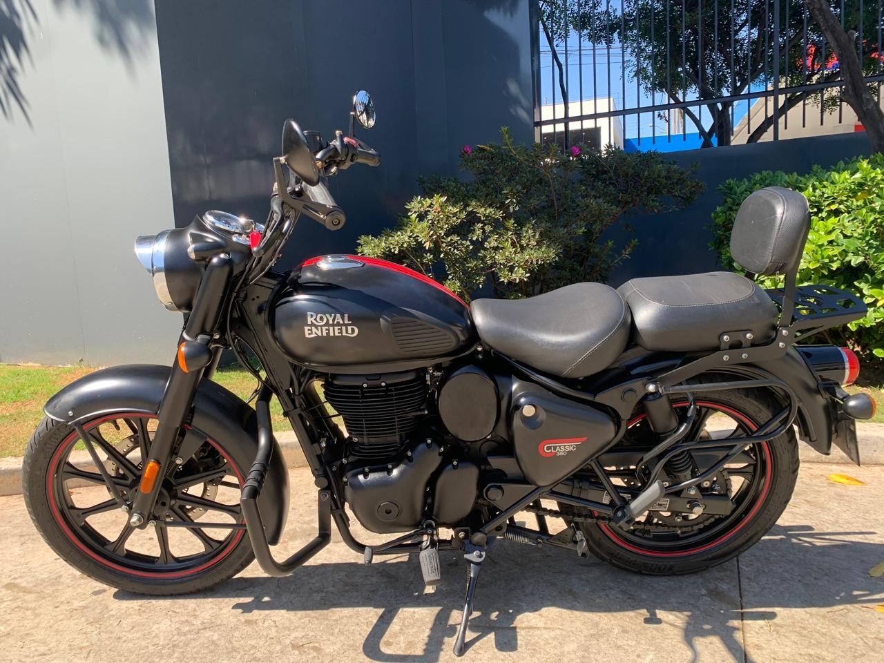 ROYAL ENFIELD CLASSIC 350