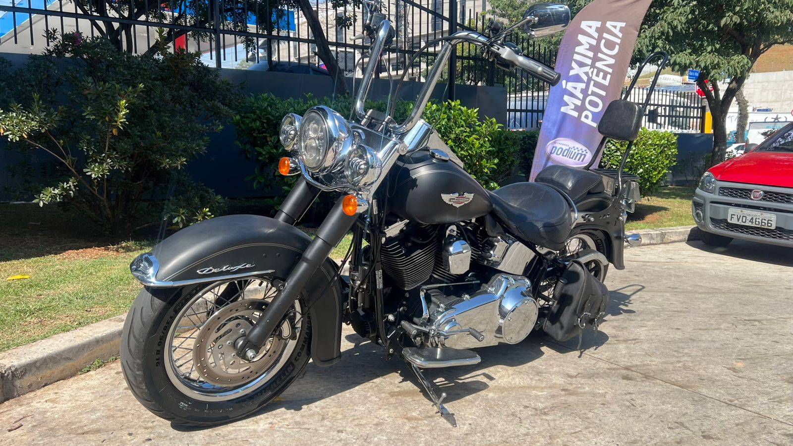 HARLEY-DAVIDSON SOFTAIL DELUXE