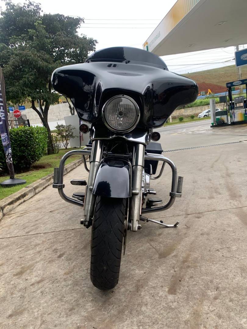 HARLEY-DAVIDSON STREET GLIDE