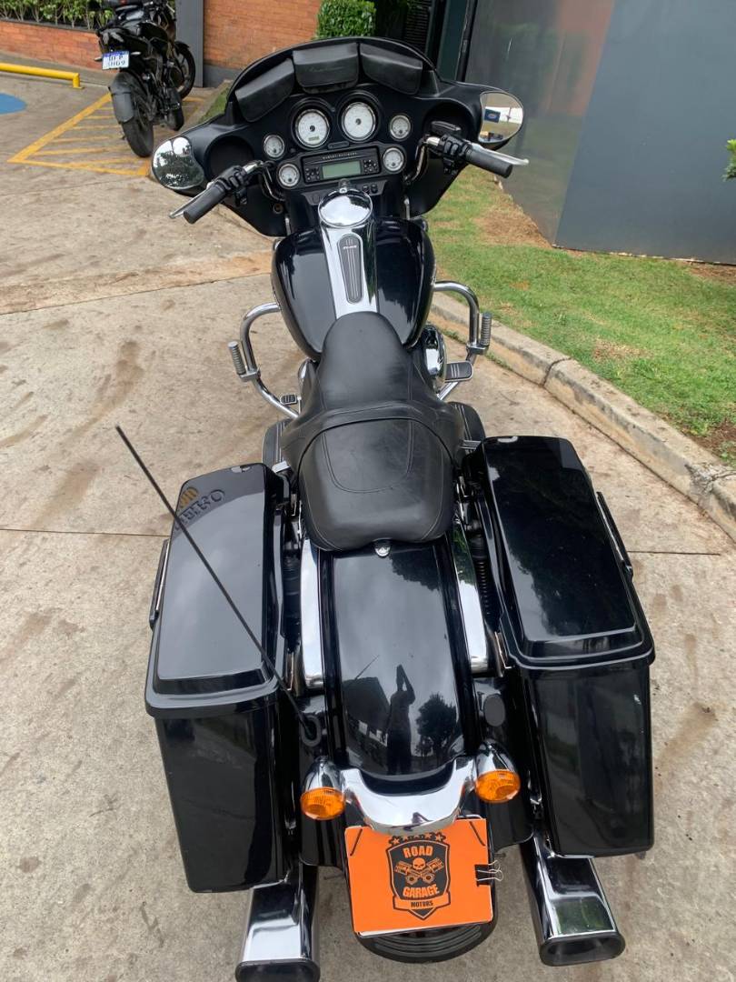 HARLEY-DAVIDSON STREET GLIDE