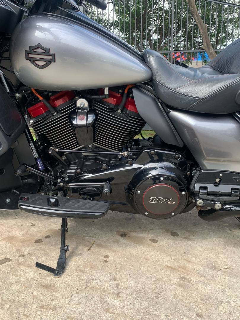 HARLEY-DAVIDSON CVO STREET GLIDE