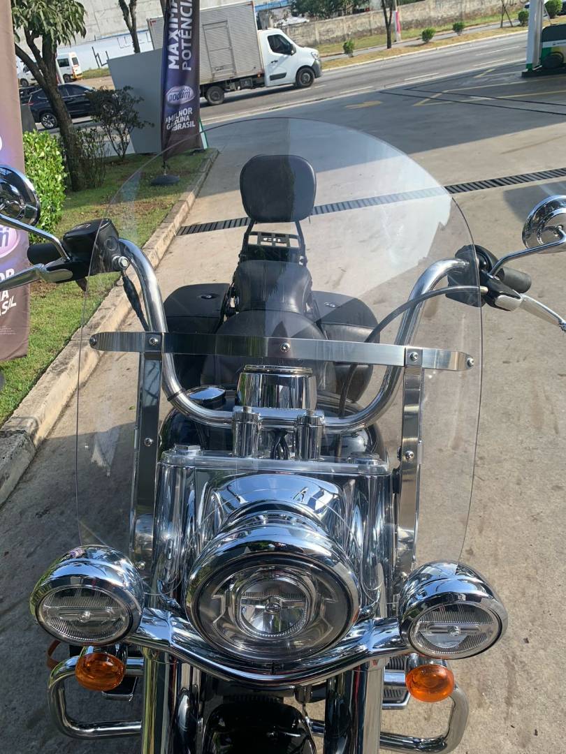 HARLEY-DAVIDSON HERITAGE SOFTAIL CLASSIC