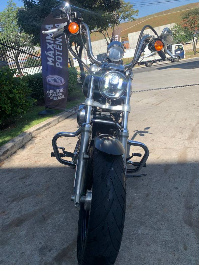 HARLEY-DAVIDSON SPORTSTER 1200 CUSTOM
