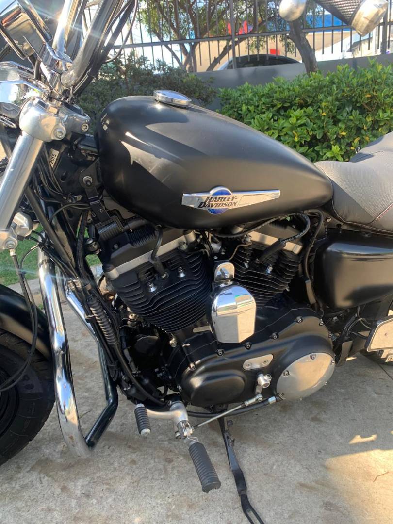 HARLEY-DAVIDSON SPORTSTER 1200 CUSTOM