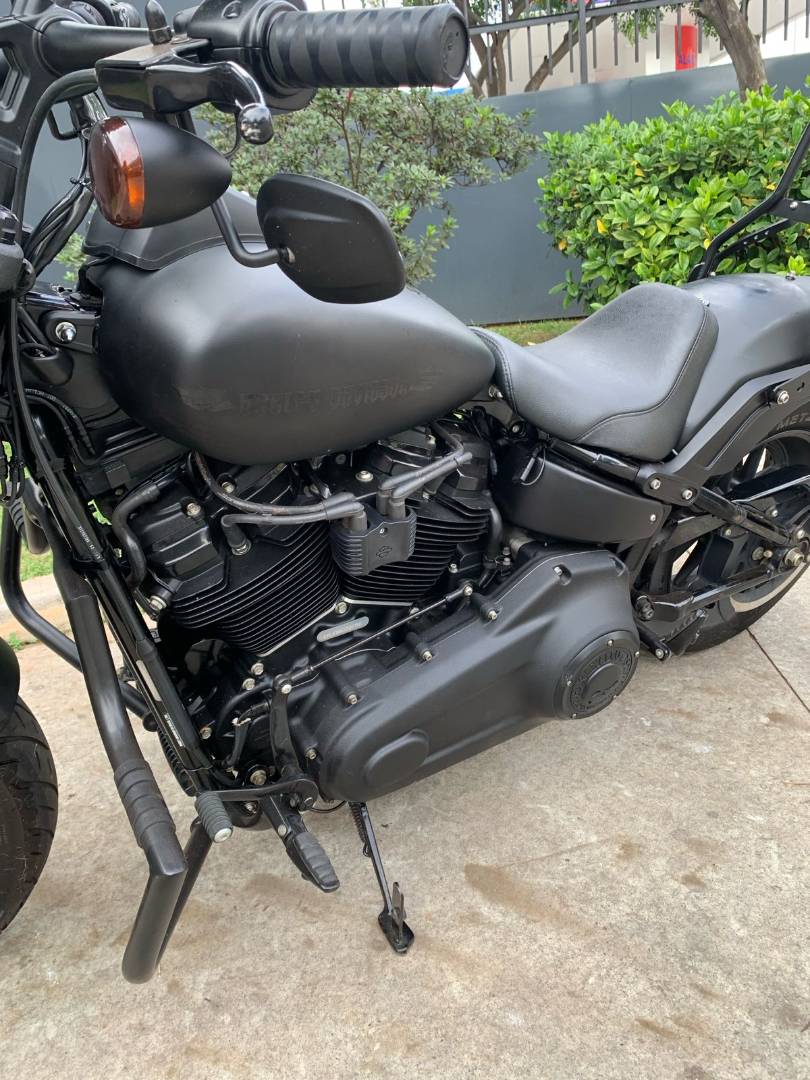 HARLEY-DAVIDSON SOFTAIL FAT BOB 114