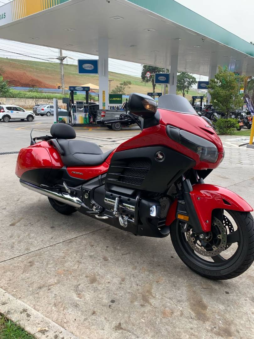 HONDA GL 1800 GOLD WING