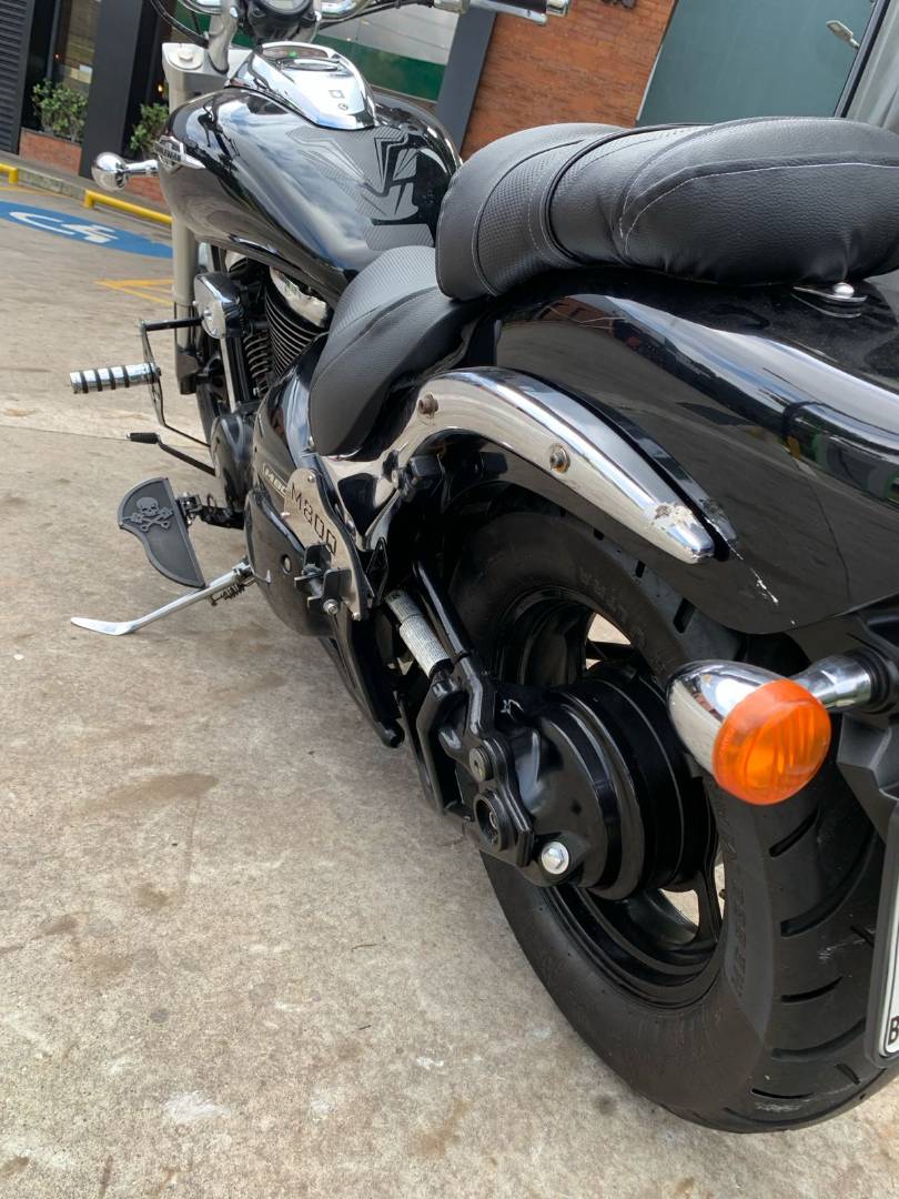 SUZUKI BOULEVARD M800