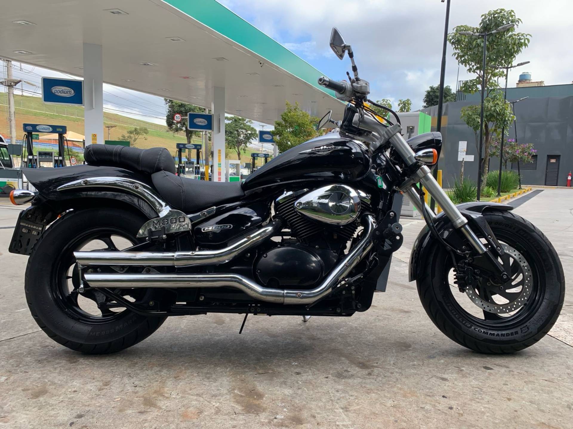 SUZUKI BOULEVARD M800