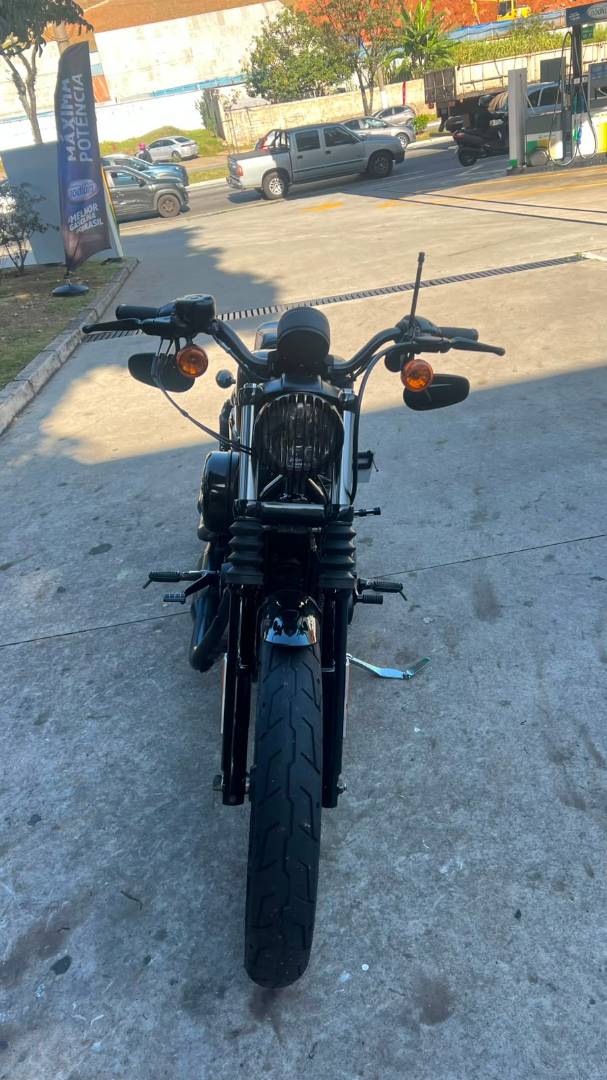 HARLEY-DAVIDSON SPORTSTER XL 883 N IRON