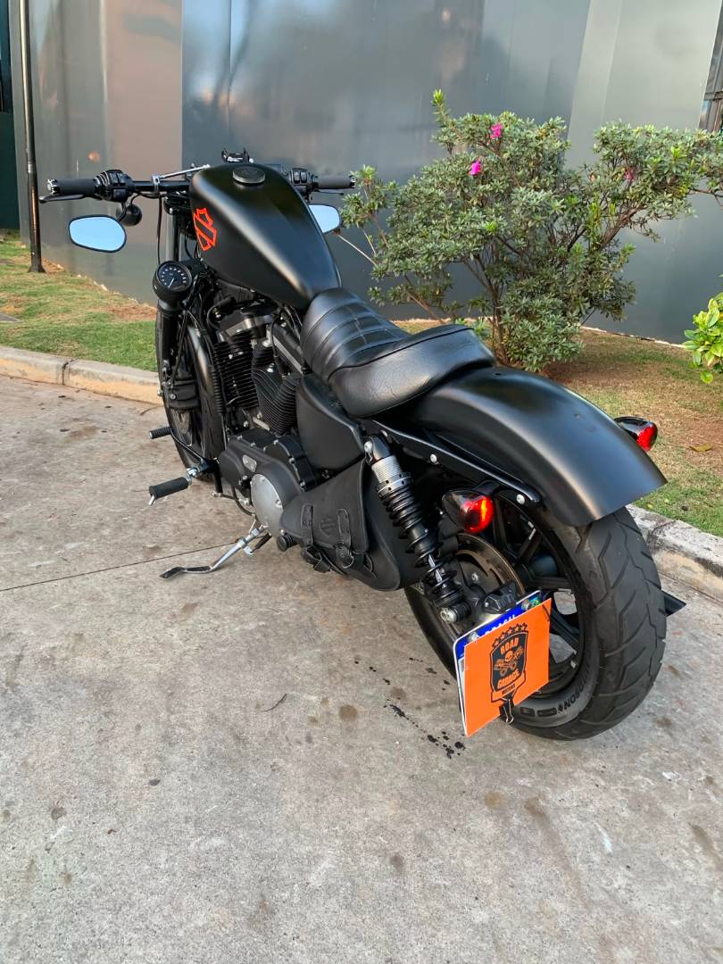 HARLEY-DAVIDSON SPORTSTER XL 883 N IRON