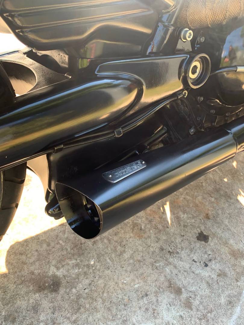 HARLEY-DAVIDSON V ROD MUSCLE