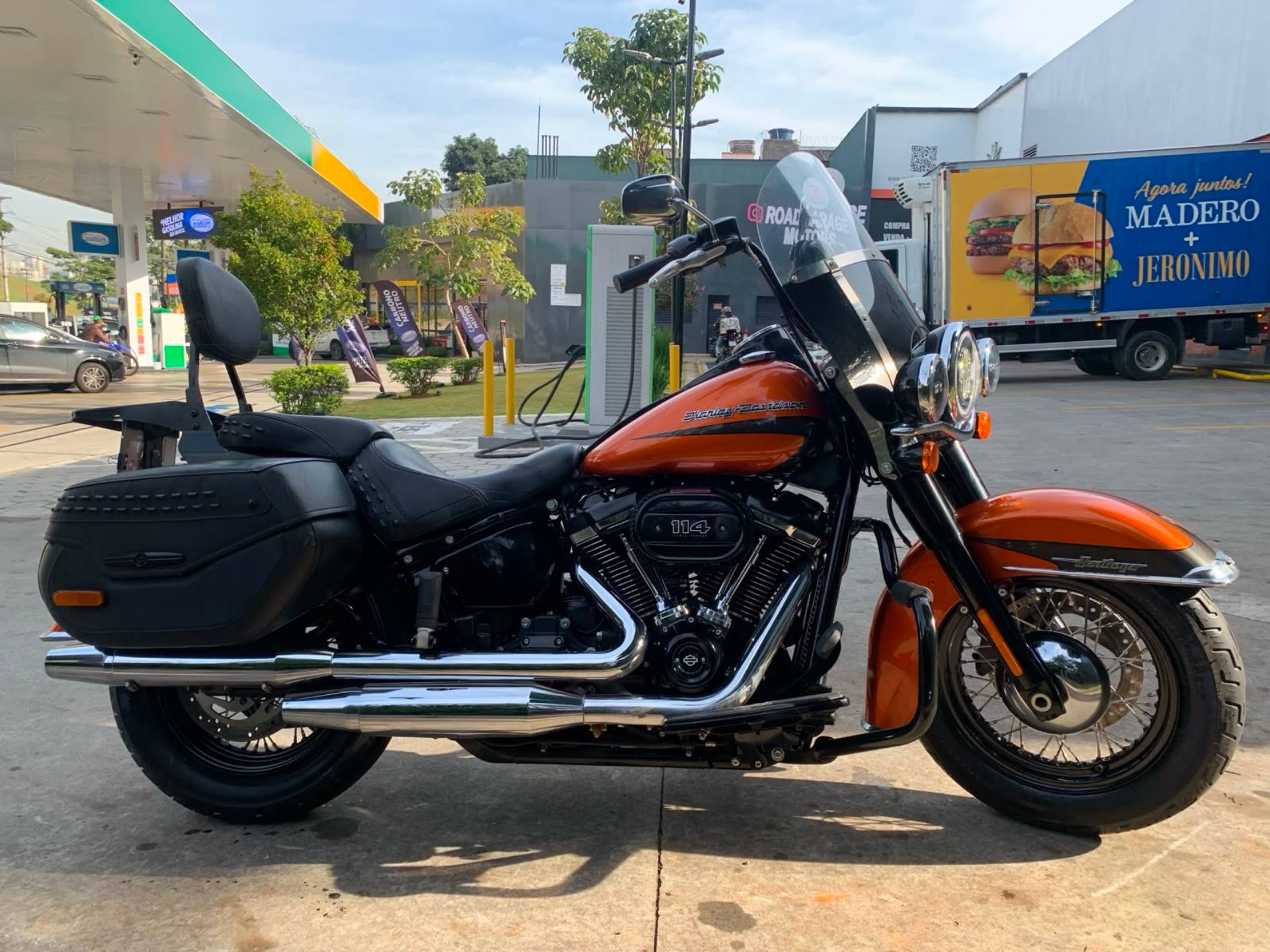 HARLEY-DAVIDSON HERITAGE SOFTAIL CLASSIC