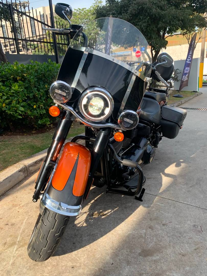 HARLEY-DAVIDSON HERITAGE SOFTAIL CLASSIC