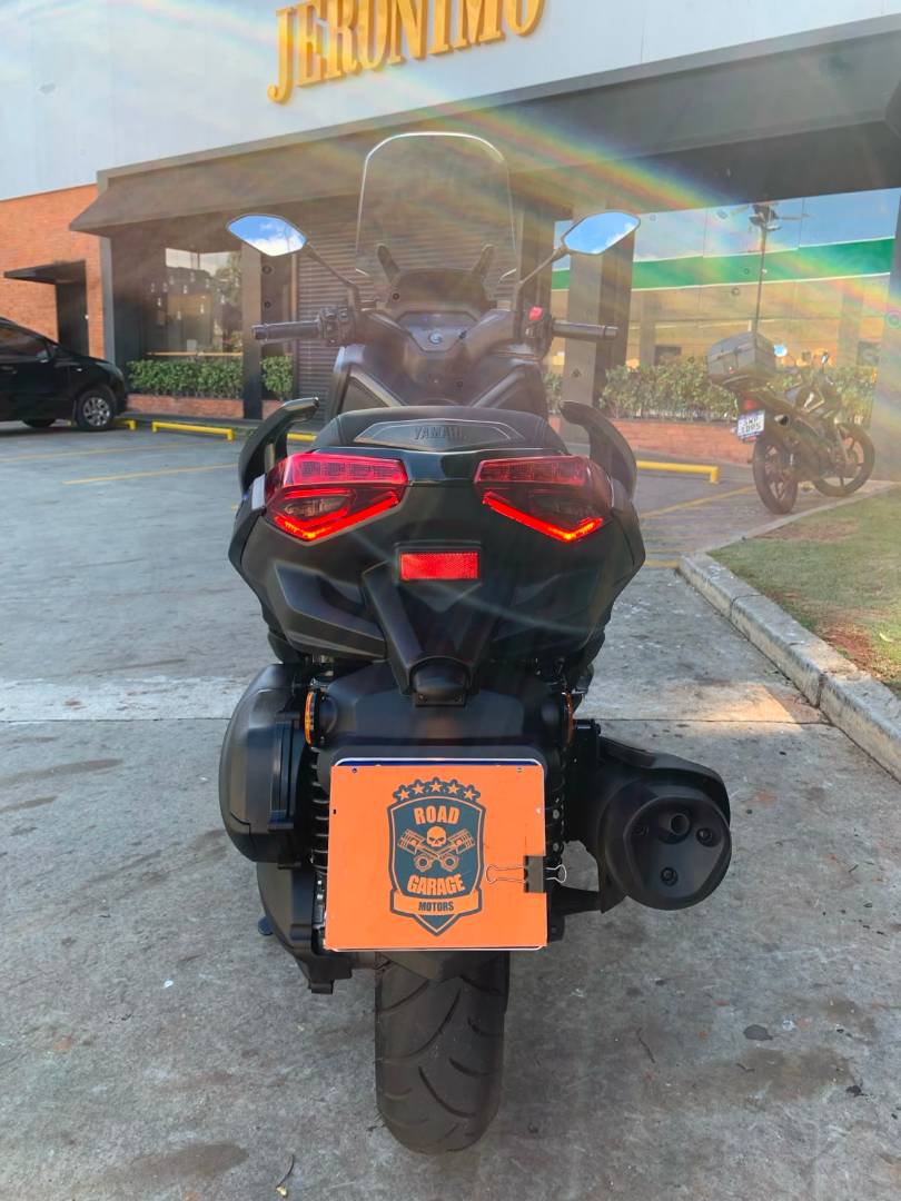 YAMAHA XMAX 300 CONNECTED ABS
