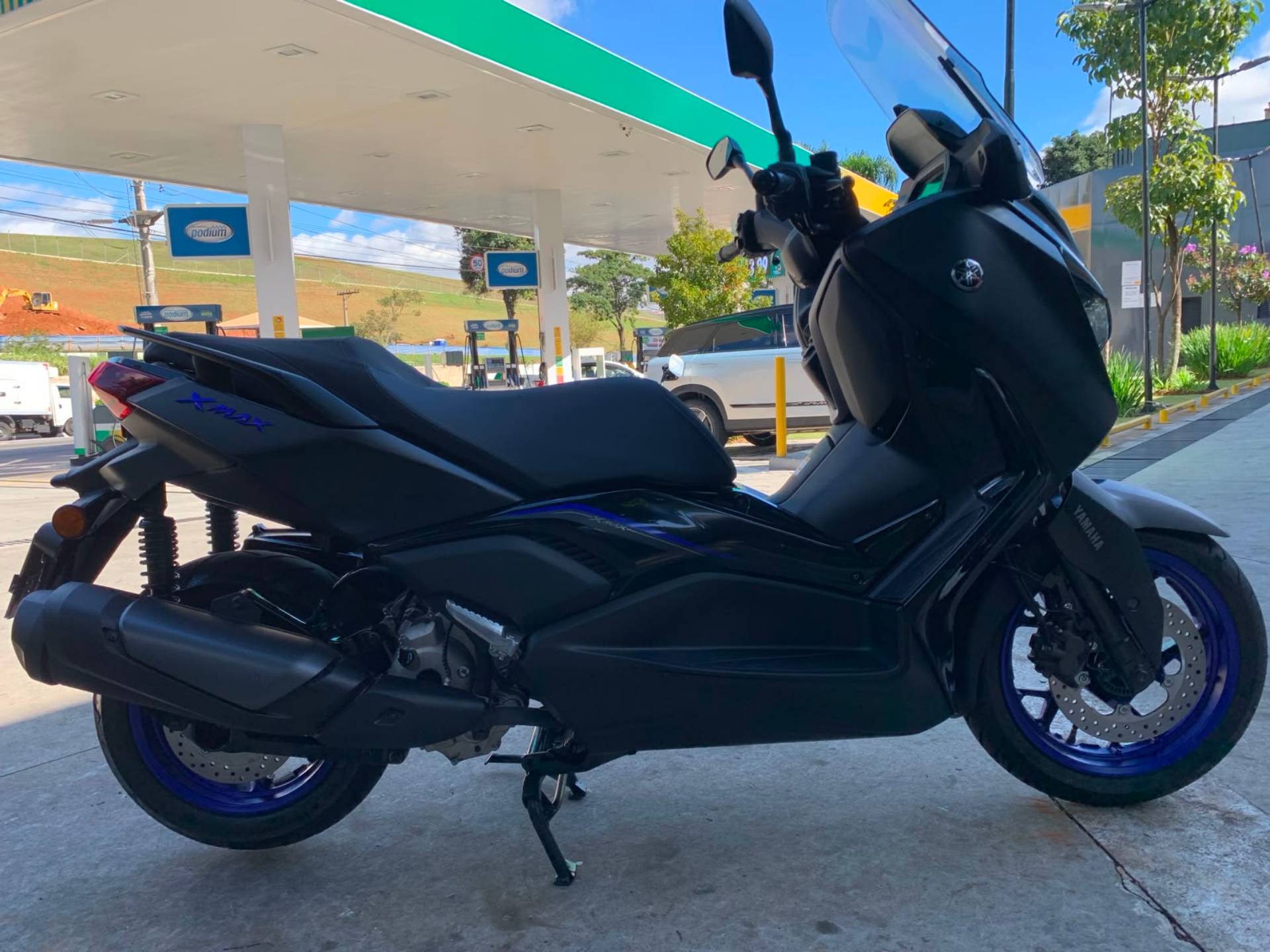 YAMAHA XMAX 300 CONNECTED ABS