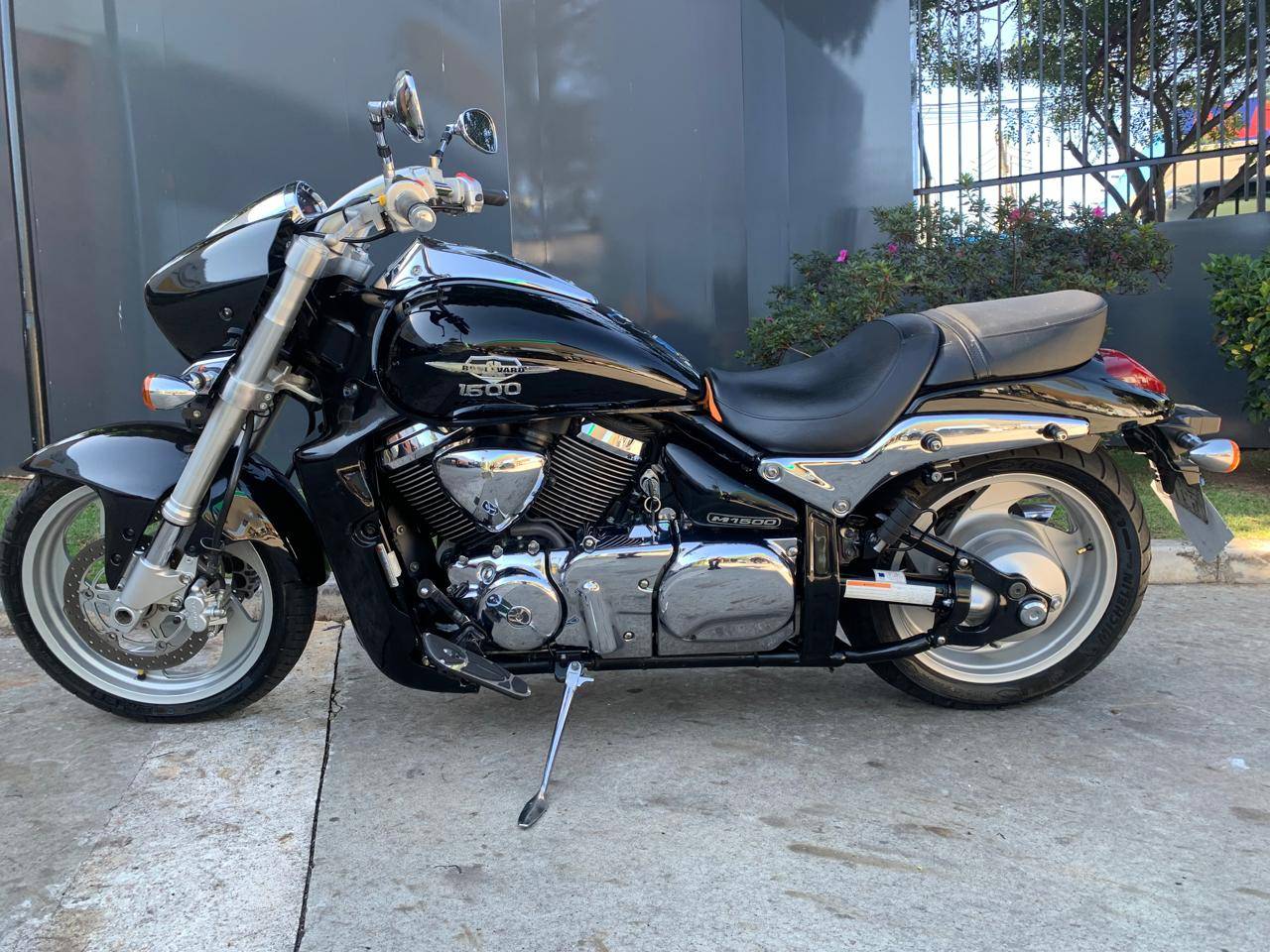 SUZUKI BOULEVARD M1500R