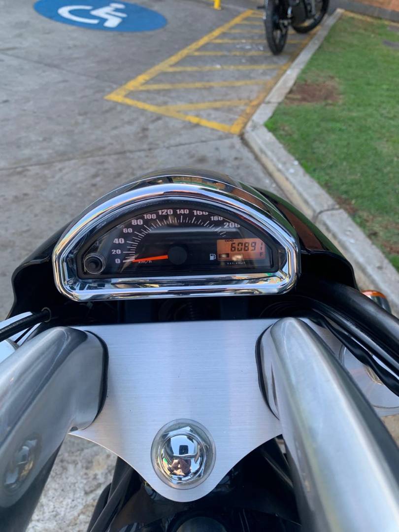 SUZUKI BOULEVARD M1500R