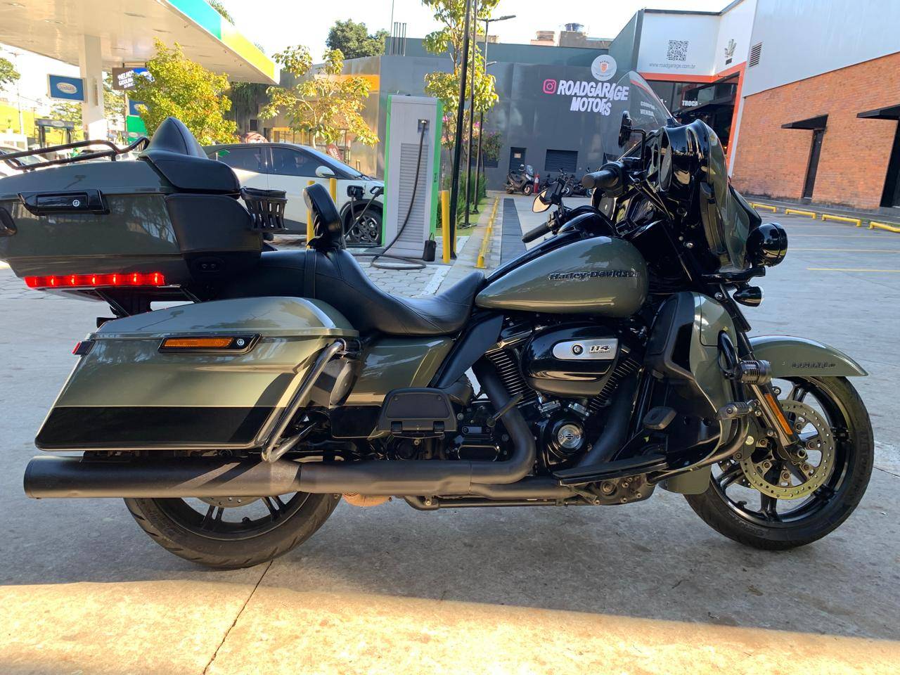 HARLEY-DAVIDSON ULTRA GLIDE LIMITED FLHTK