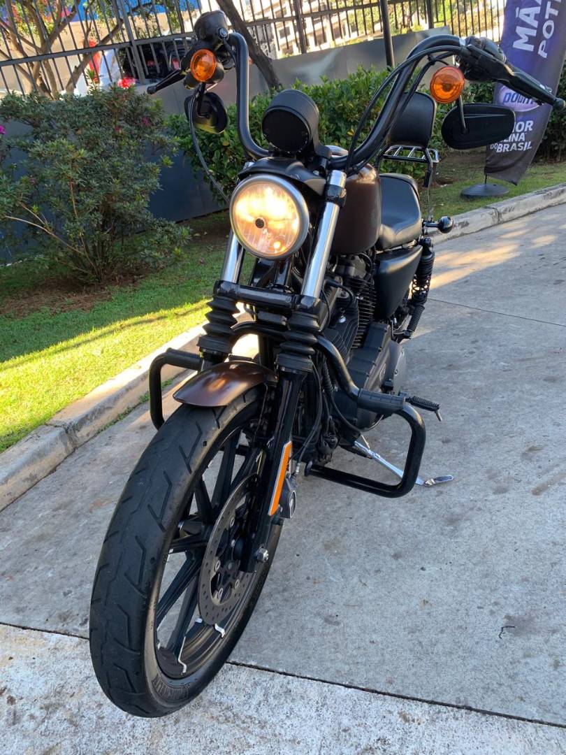 HARLEY-DAVIDSON SPORTSTER XL 883 N IRON