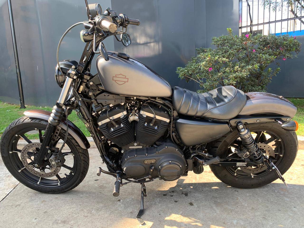 HARLEY-DAVIDSON SPORTSTER XL 883 N IRON