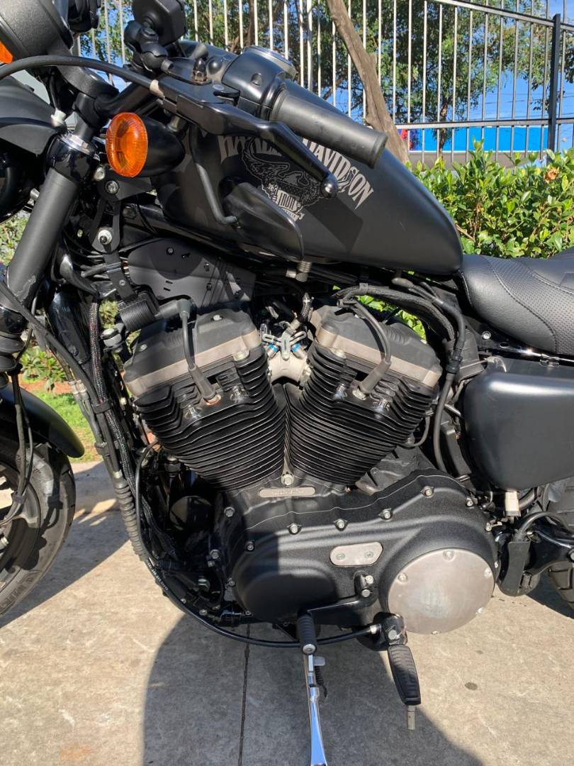 HARLEY-DAVIDSON SPORTSTER XL 883 N IRON