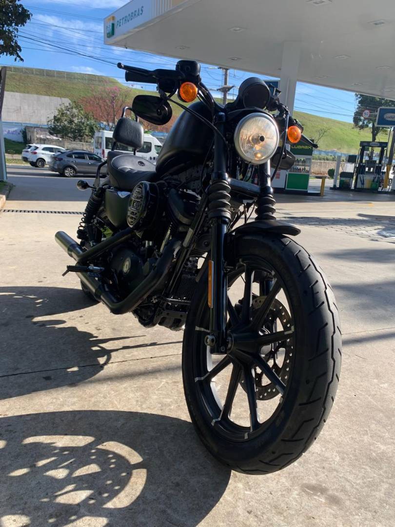 HARLEY-DAVIDSON SPORTSTER XL 883 N IRON