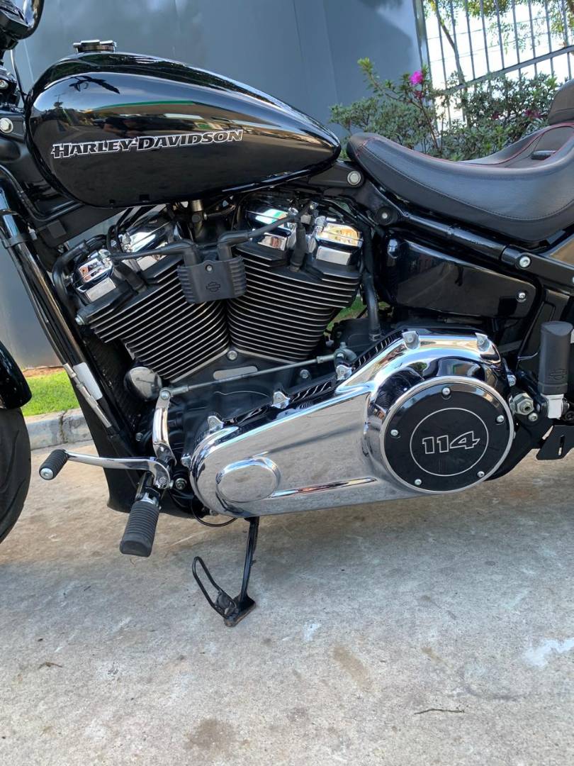 HARLEY-DAVIDSON SOFTAIL BREAKOUT 114
