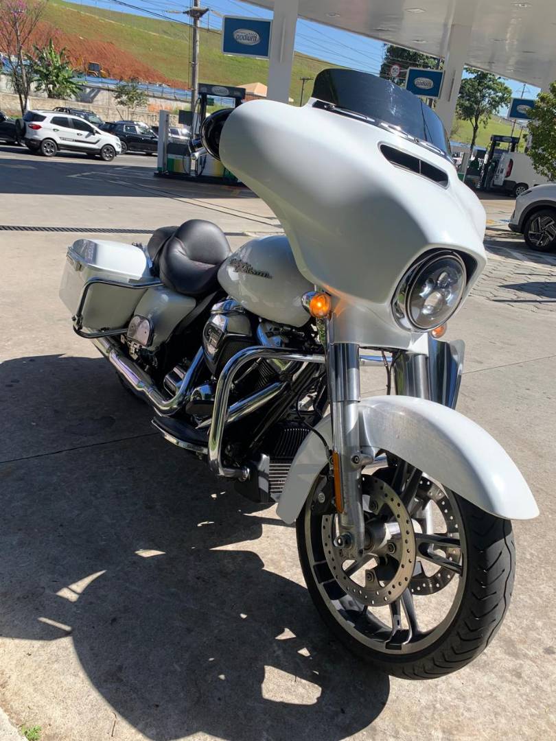 HARLEY-DAVIDSON STREET GLIDE SPECIAL