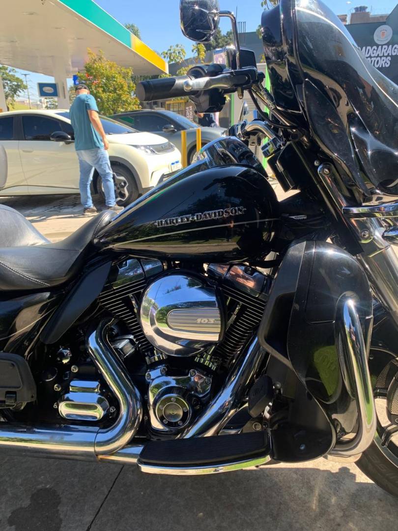HARLEY-DAVIDSON ULTRA LIMITED FLHTK