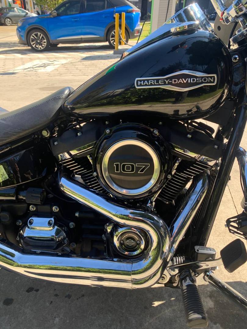 HARLEY-DAVIDSON SPORT GLIDE