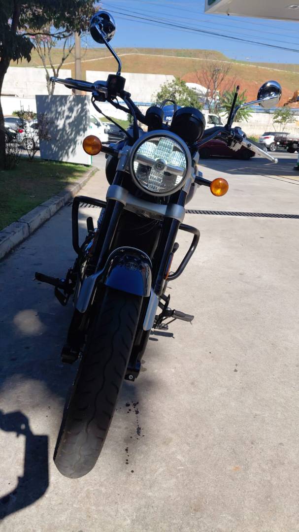 ROYAL ENFIELD SUPER METEOR 650