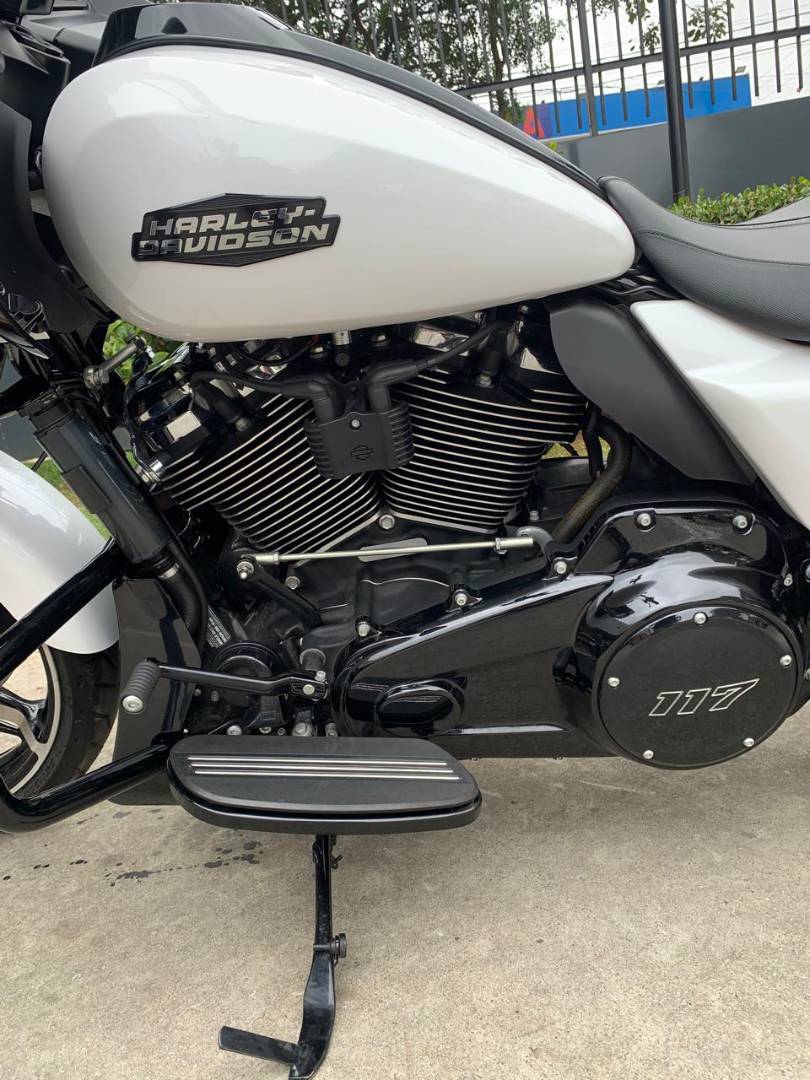 HARLEY-DAVIDSON ROAD GLIDE SPECIAL