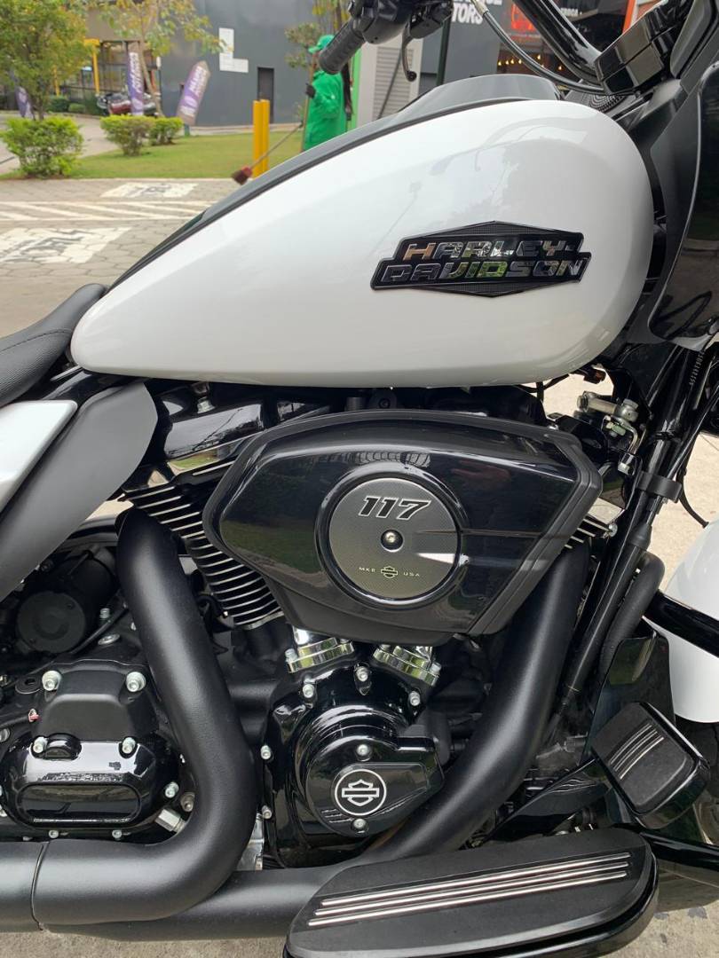 HARLEY-DAVIDSON ROAD GLIDE SPECIAL