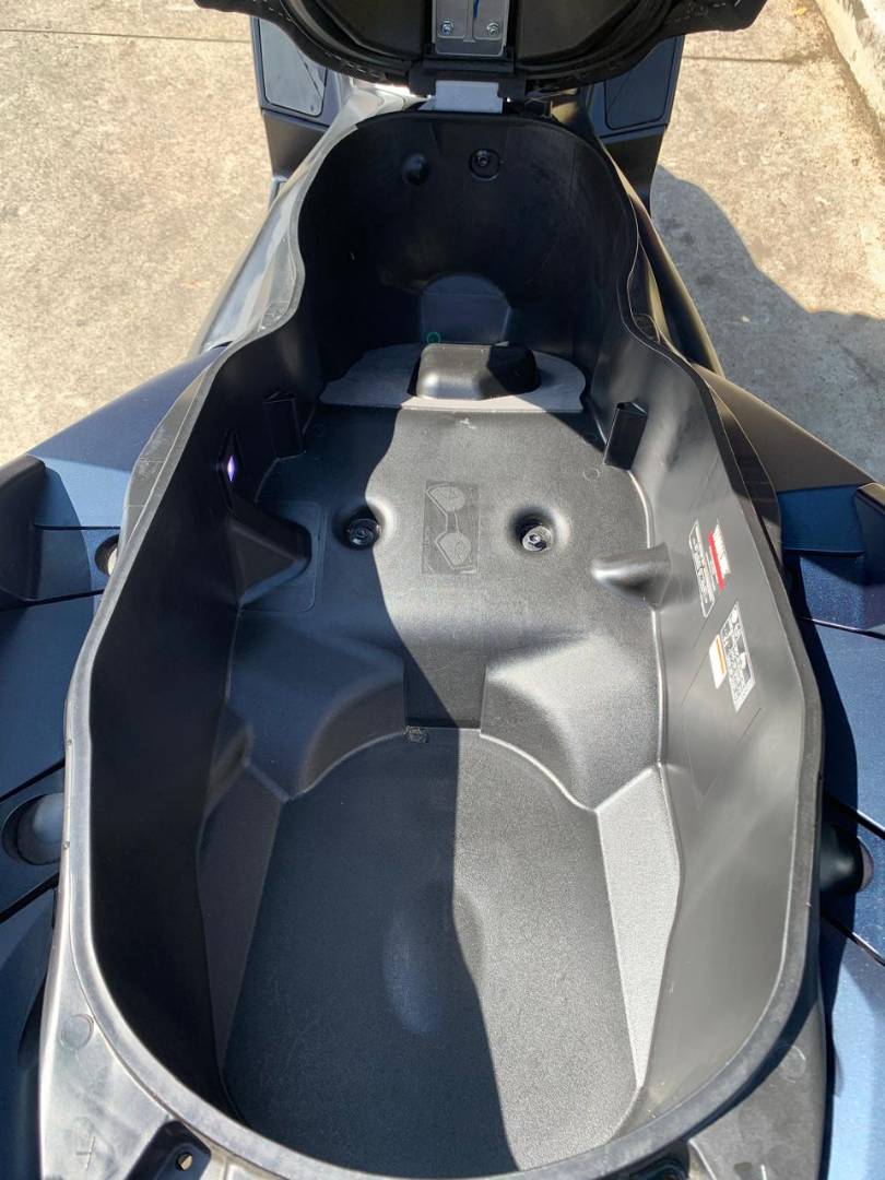 YAMAHA XMAX ABS