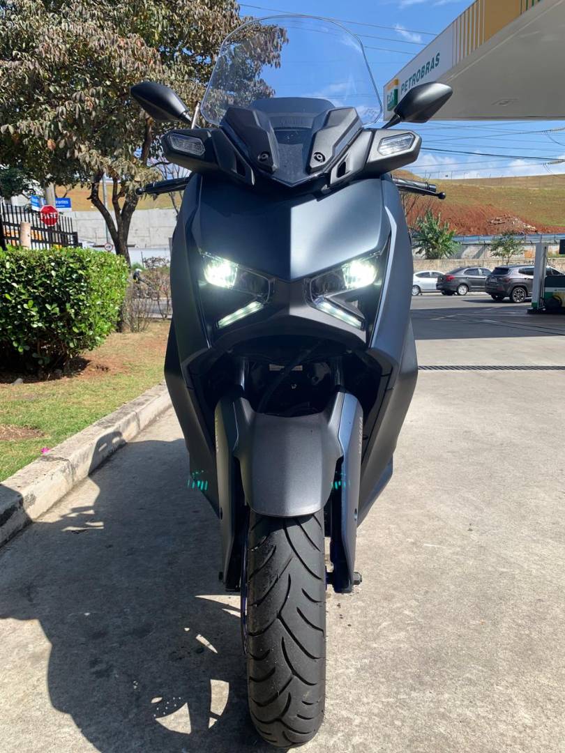 YAMAHA XMAX ABS