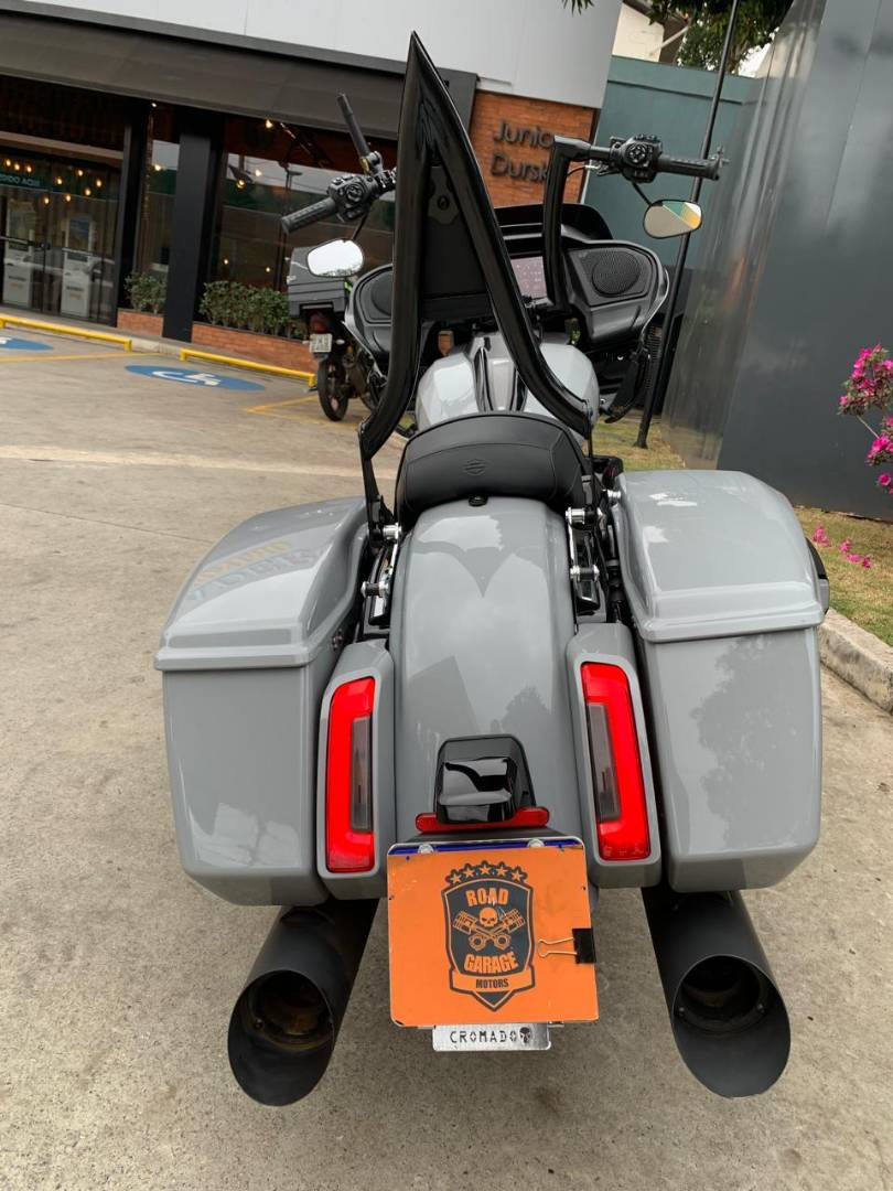 HARLEY-DAVIDSON ROAD GLIDE SPECIAL