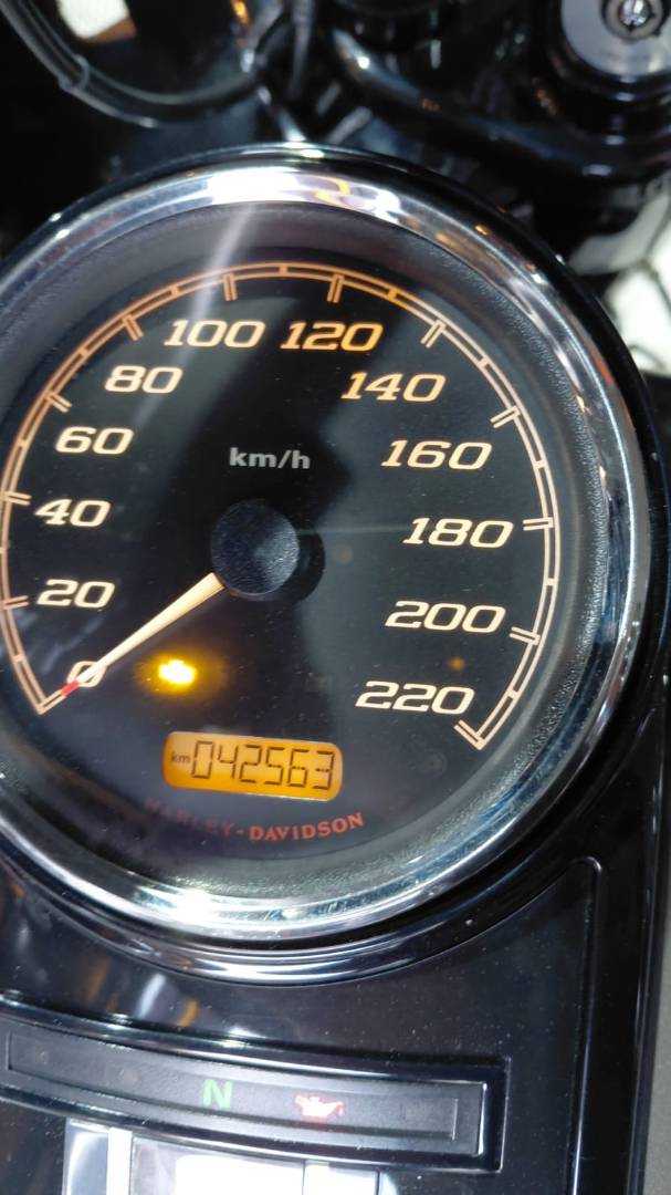 HARLEY-DAVIDSON ROAD KING SPECIAL