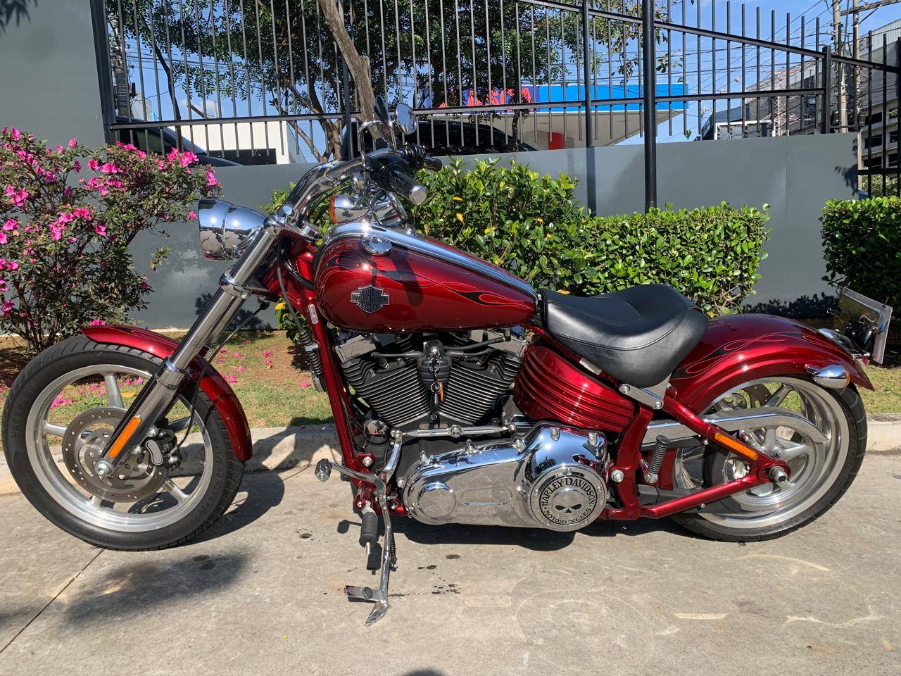 HARLEY-DAVIDSON ROCKER C