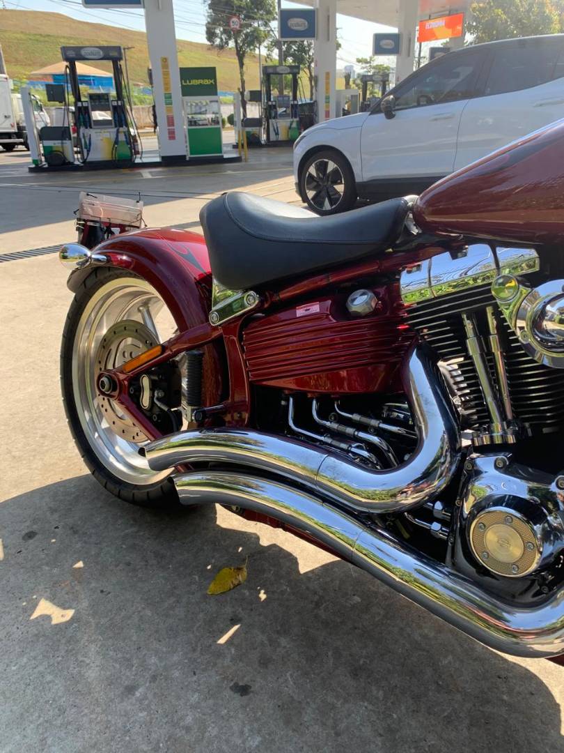 HARLEY-DAVIDSON ROCKER C