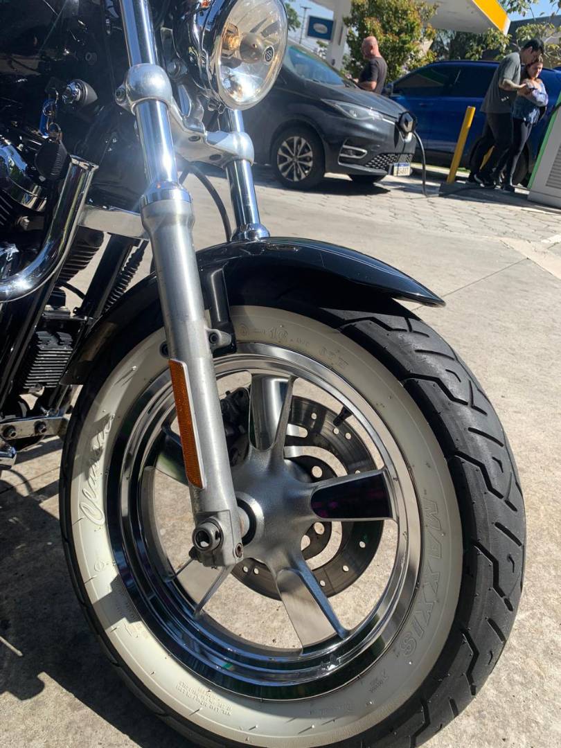 HARLEY-DAVIDSON SPORTSTER 1200 CUSTOM CA LIMITED