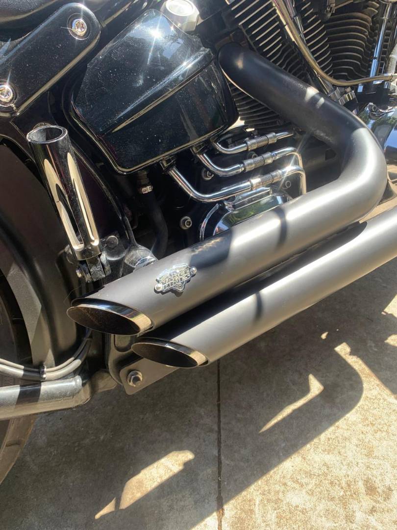 HARLEY-DAVIDSON SOFTAIL BREAKOUT